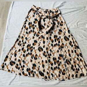 Ann Taylor Size 8 Peace Leopard A-line Midi Skirt